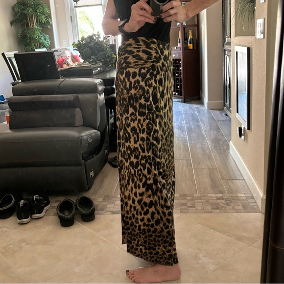 Black Label by Chico’s leopard maxi skirt. Size 1 (Chico’s sizing) - Picture 4 of 10